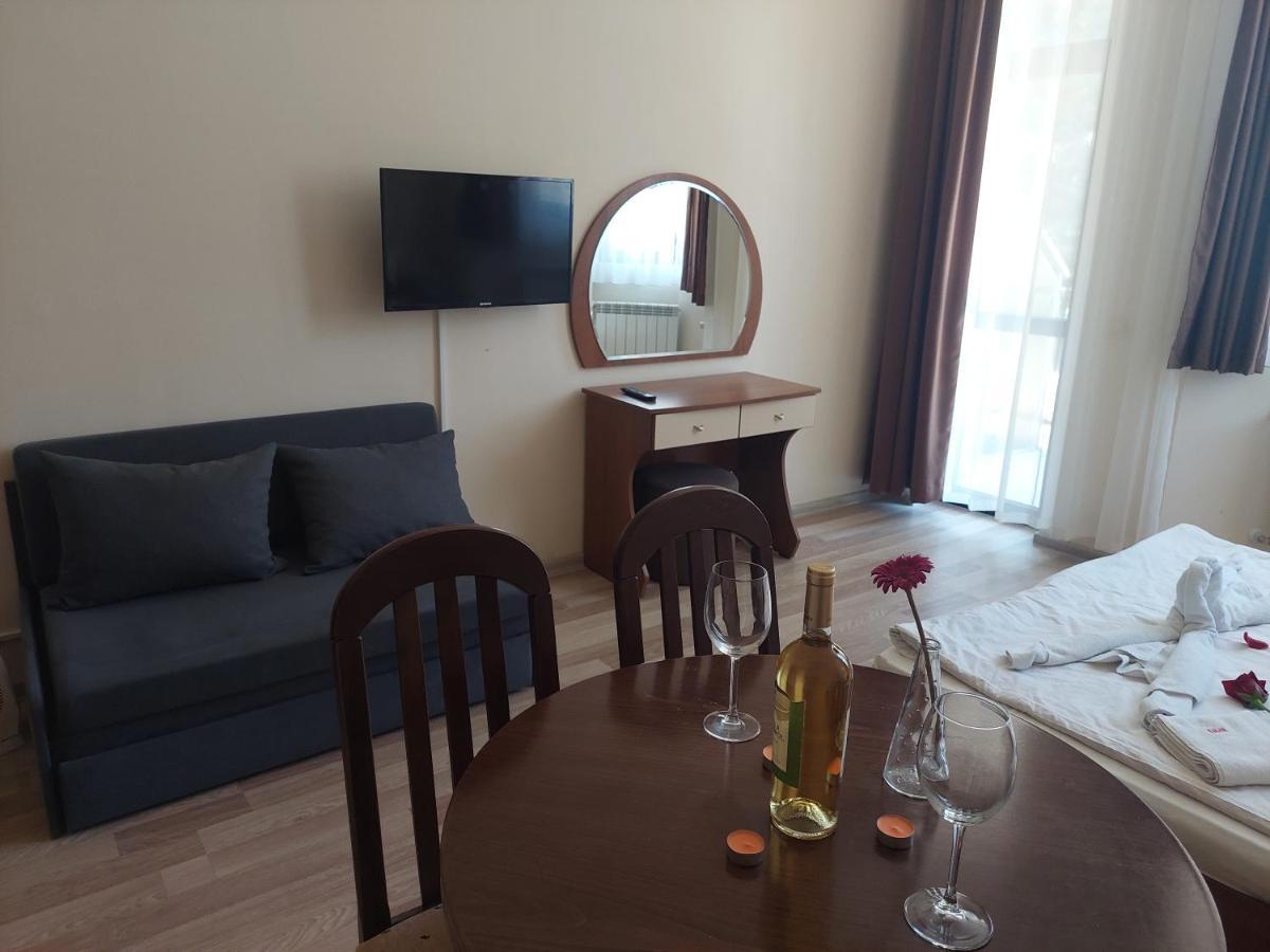 Хотел Флора Private Studio All Seasons Διαμέρισμα Μπόροβετς Εξωτερικό φωτογραφία